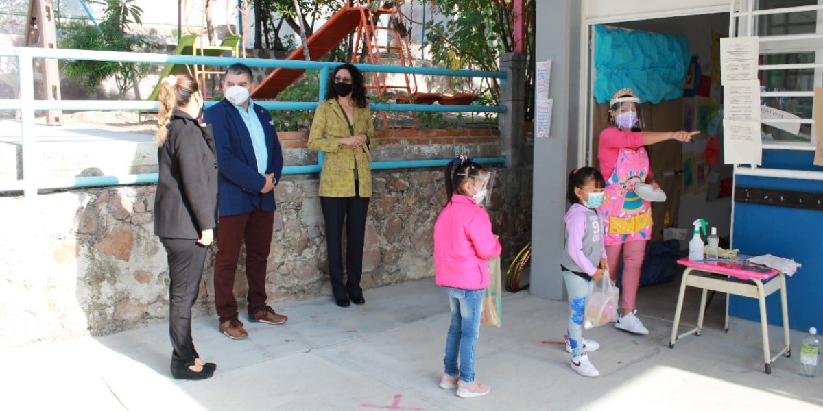 Regreso 100% presencial a las aulas podría ser en enero