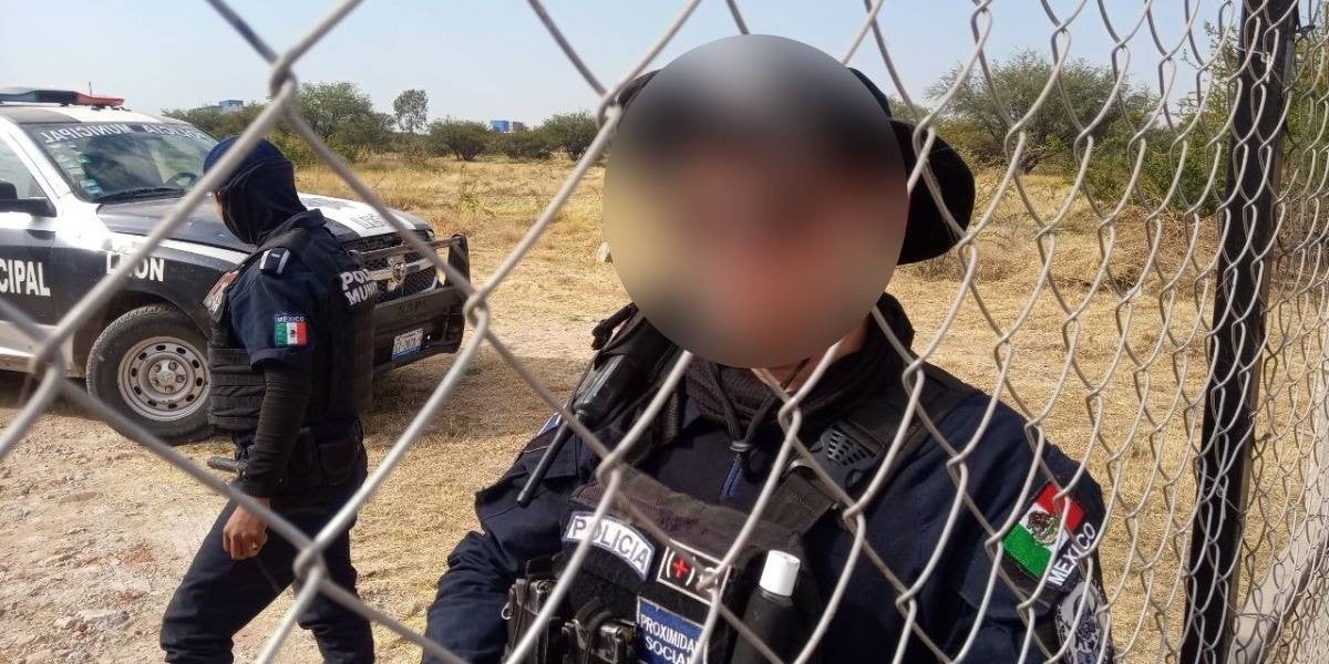 Impiden a reportero sacar fotos de predio desalojado; lo detienen