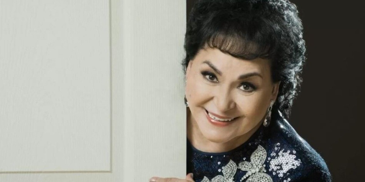Someten a Carmen Salinas a traqueotomía y gastrostomía