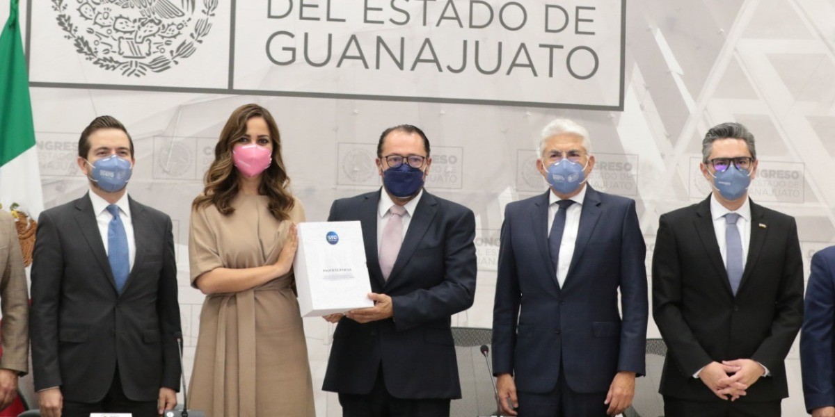 Entrega Finanzas Paquete Fiscal 2021 sin nuevos impuestos