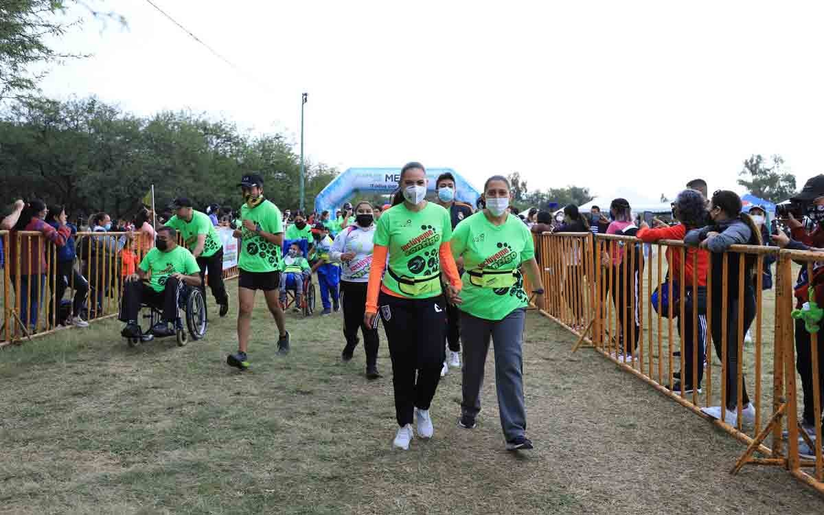 Participan más de 500 leoneses en carrera “Inclúyeme Contigo”