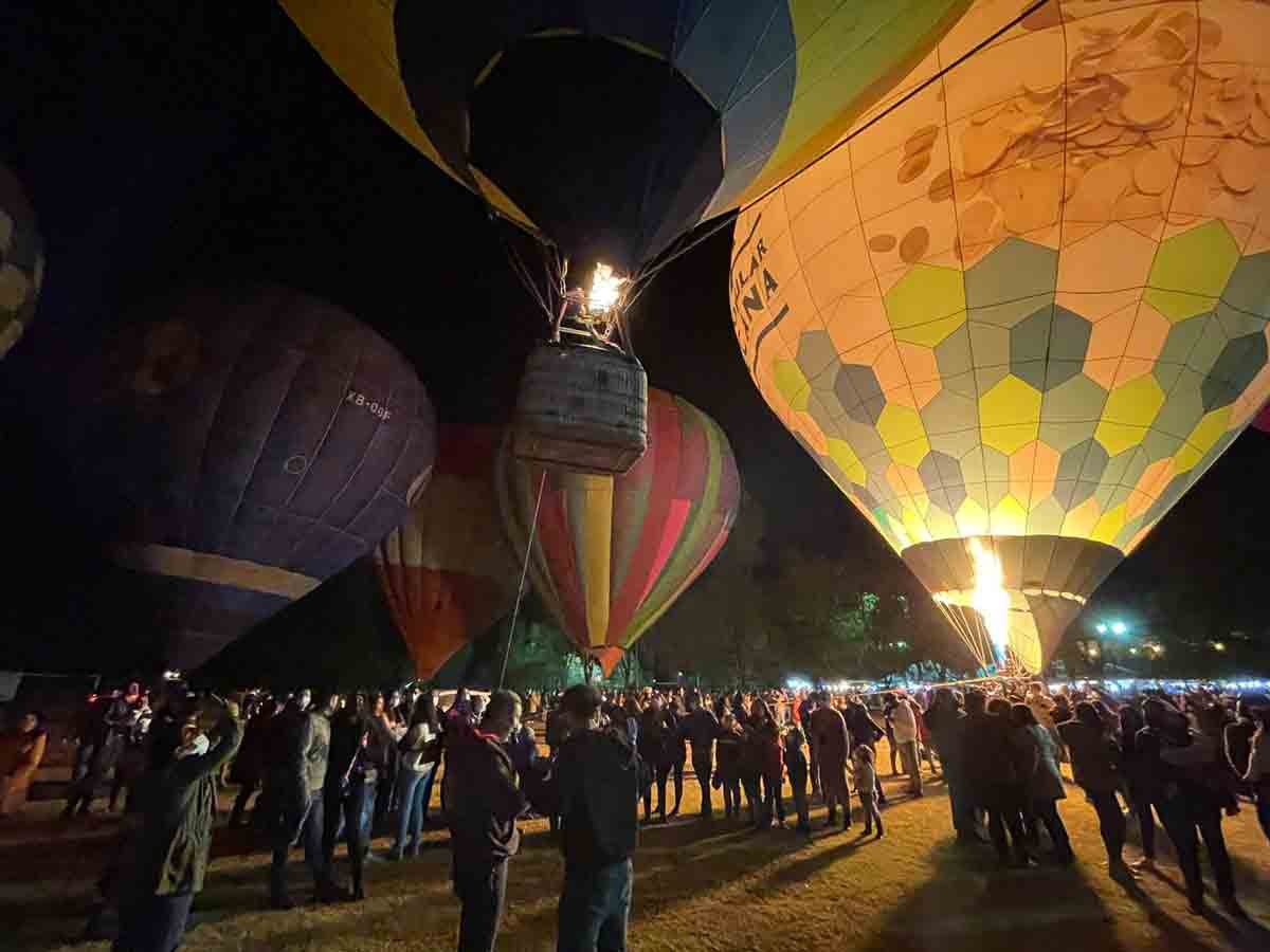 Resalta Noche Mágica esplendor de Jalpa de Cánovasa