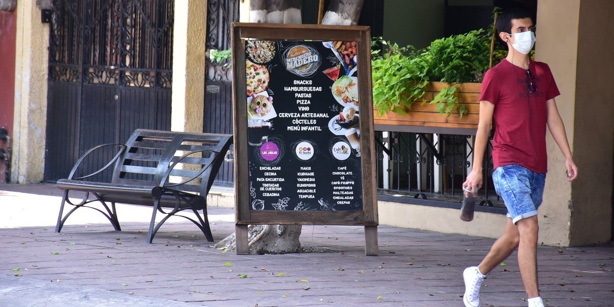 Continúan decesos de adultos mayores por COVID-19