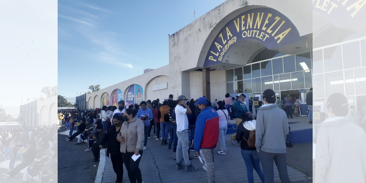 Buena afluencia registra vacunación para adolescentes de 15 a 17 años