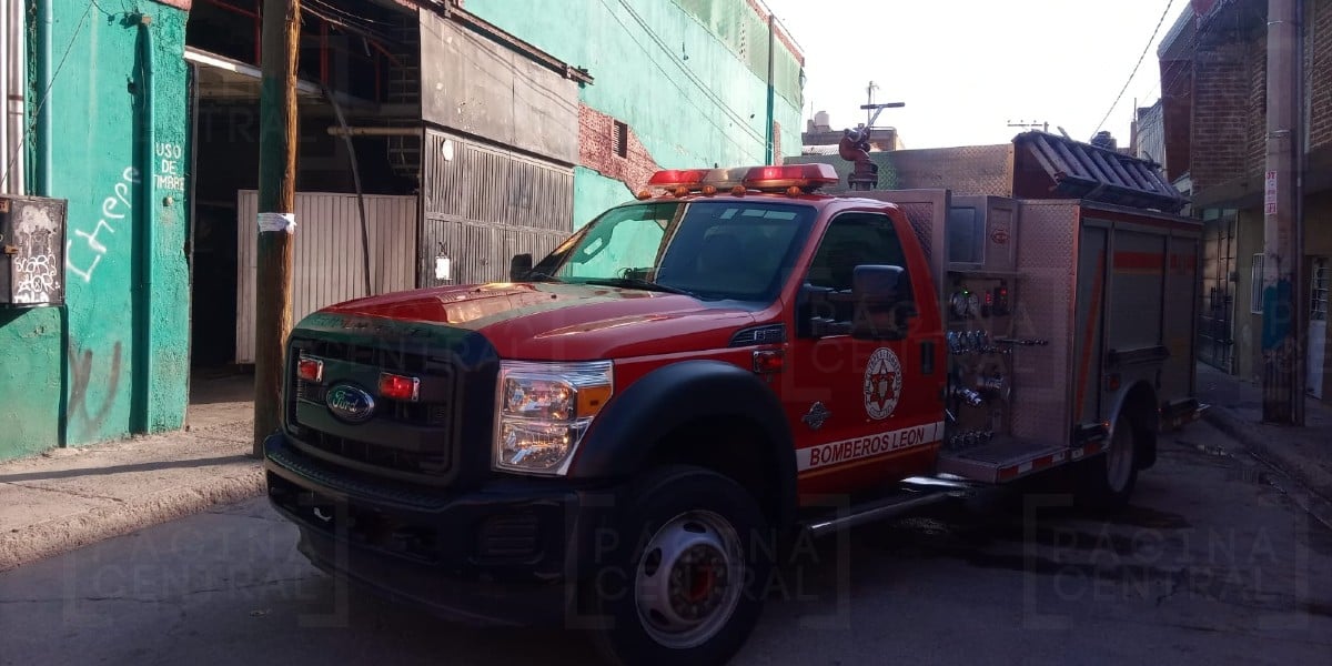 Se incendia tenería en La Brisa