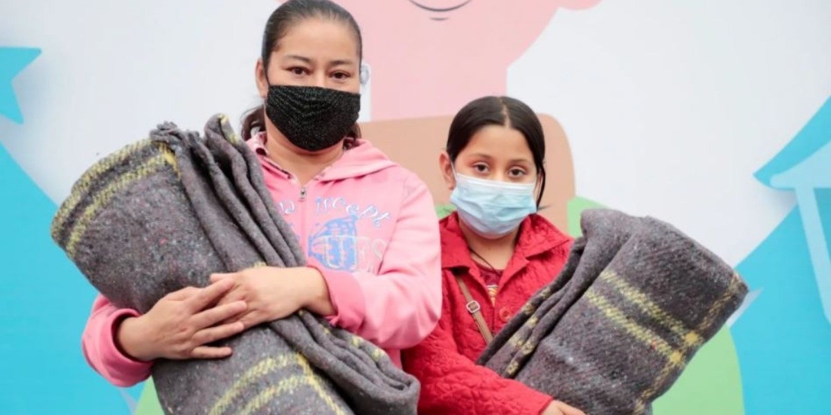 Continúa entrega de cobijas en las comunidades serranas de los 46 municipios