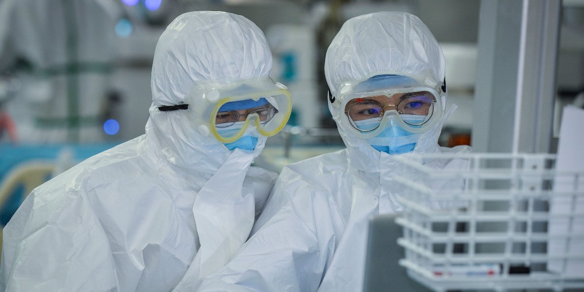 No bajes la guardia; contagios están cerca de los dos mil diarios