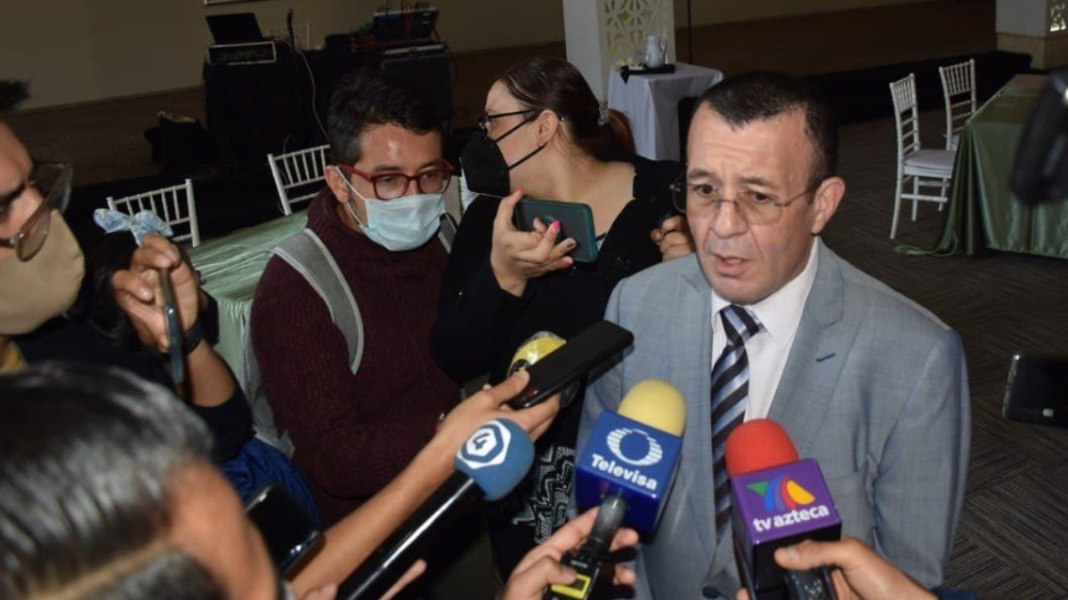 Mayores de 18 años no están obligados a inscribirse al SAT