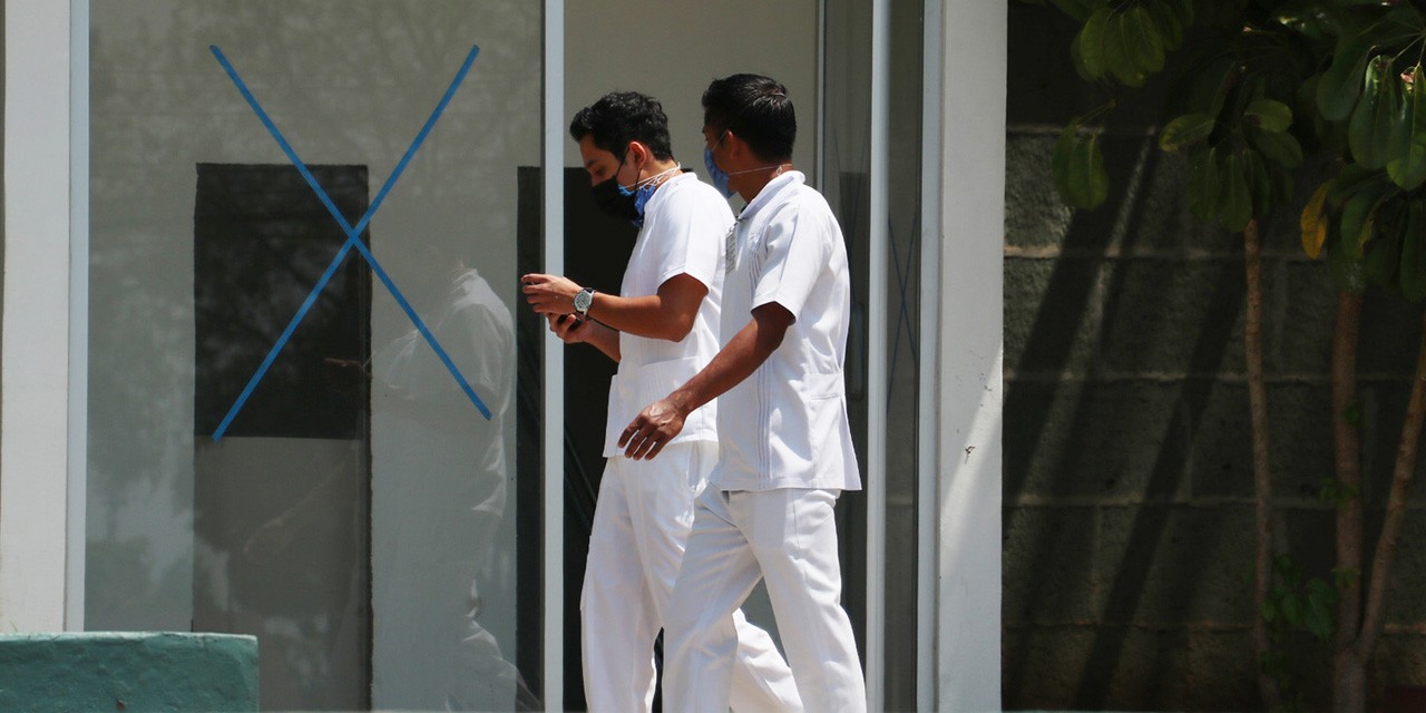 Personal de la salud con ómicron puede trabajar: OMS