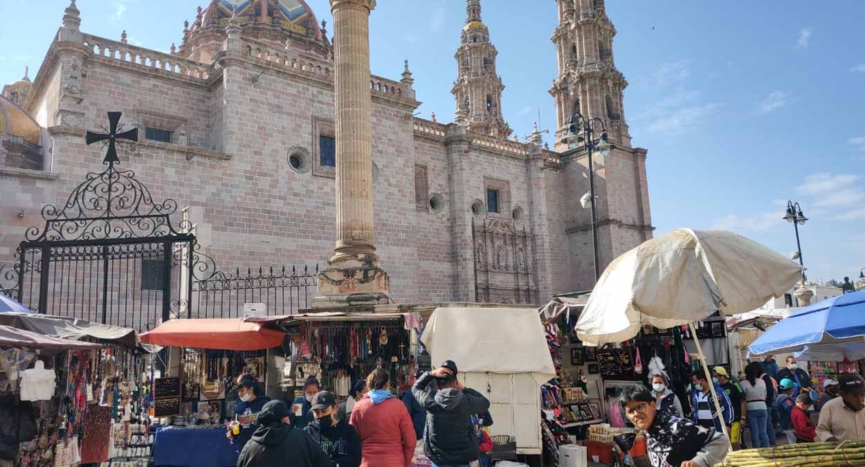 Ante cambio en el semáforo, iglesia cancela procesiones