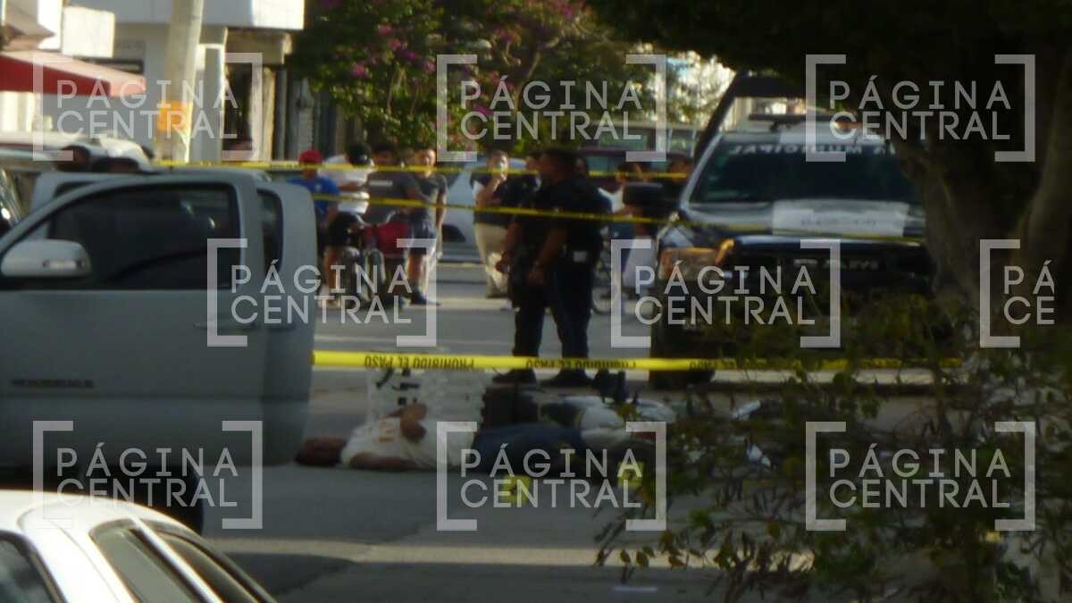 Balean a motociclistas en Villas de León, uno muere