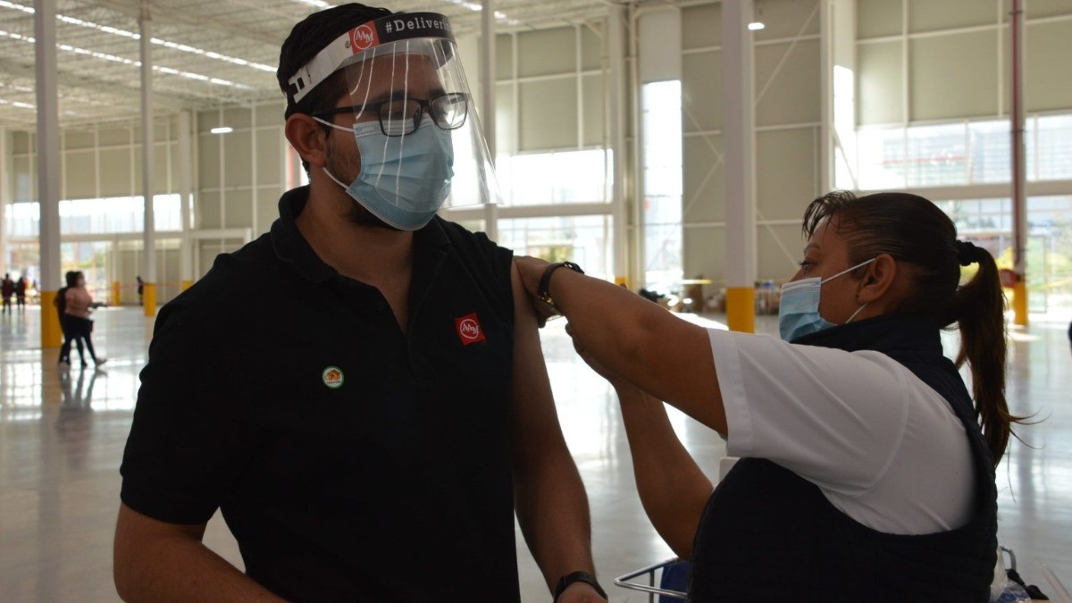 Si tienes de 30 a 39 años prepárate, ¡mañana llega el refuerzo!