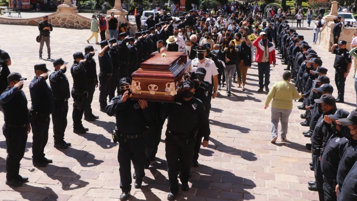 Sepultan a mujer policía asesinada en Dolores Hidalgo