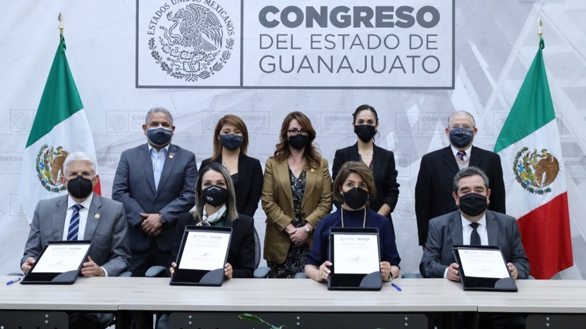 IACIP y Congreso estatal suscriben convenio de colaboración