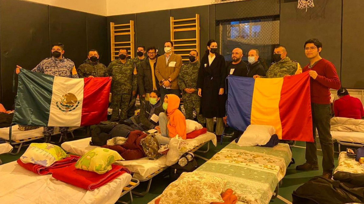 Connacionales en Rumania inician la cuenta regresiva para 'pisar' México