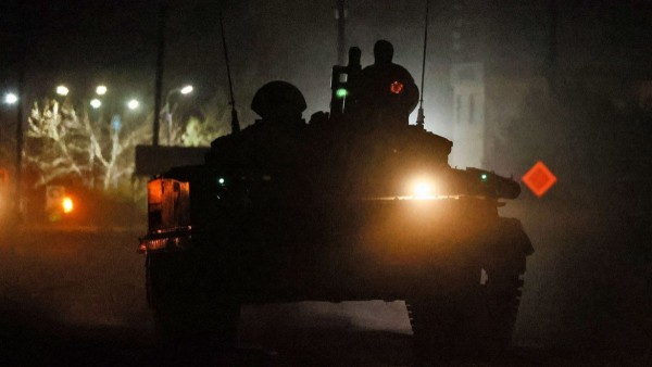 Soldados rusos se apoderan de calles de Jersón tras su caída