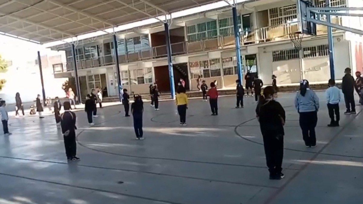 ¡Ahora sí! Regresan a clases alumnos de todas las edades