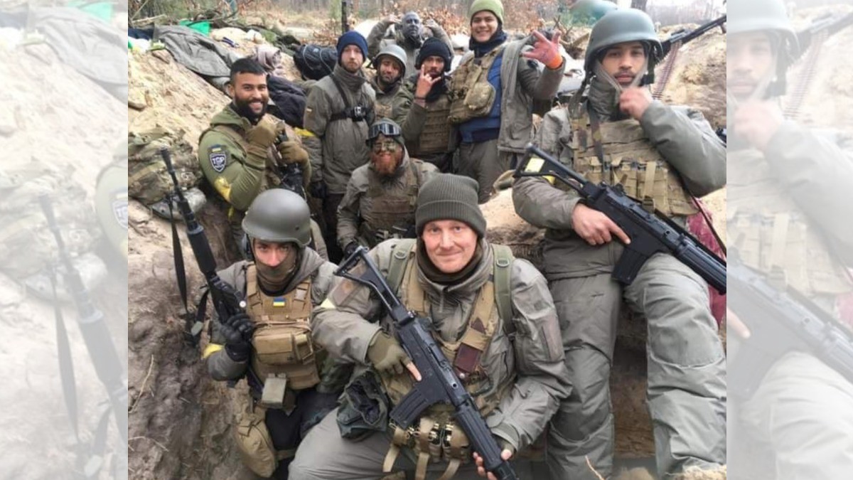 Mexicanos se suman voluntariamente a la protección de Kiev