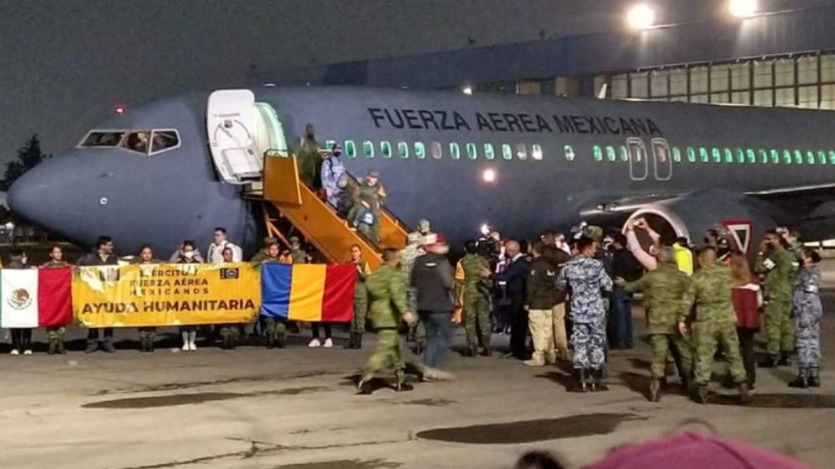 Llega a México el segundo avión con mexicanos rescatados de Ucrania