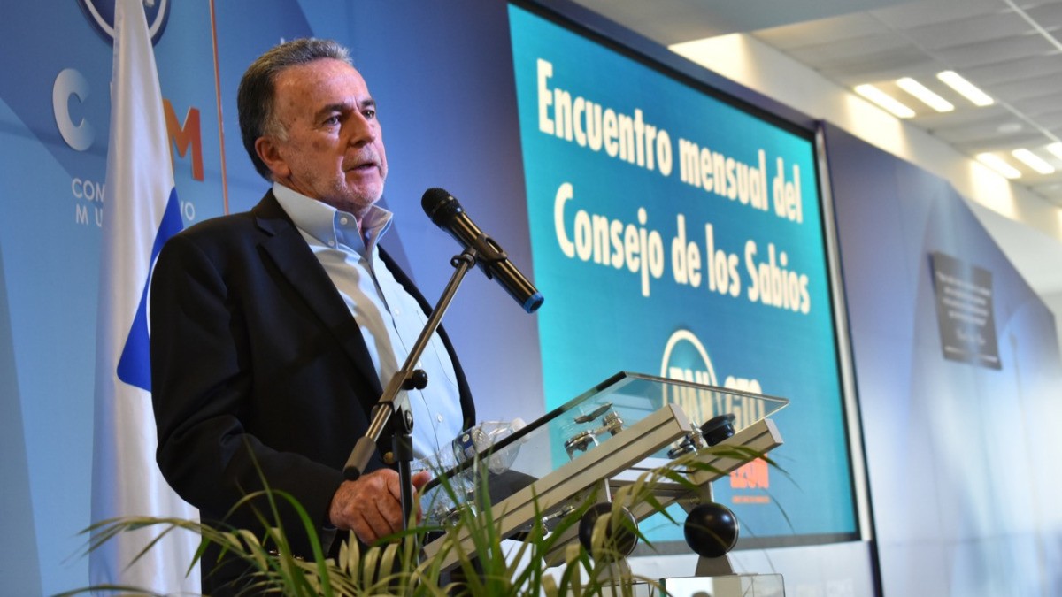 Urge sanear el contaminado sistema de partidos en el país: Medina Plascencia