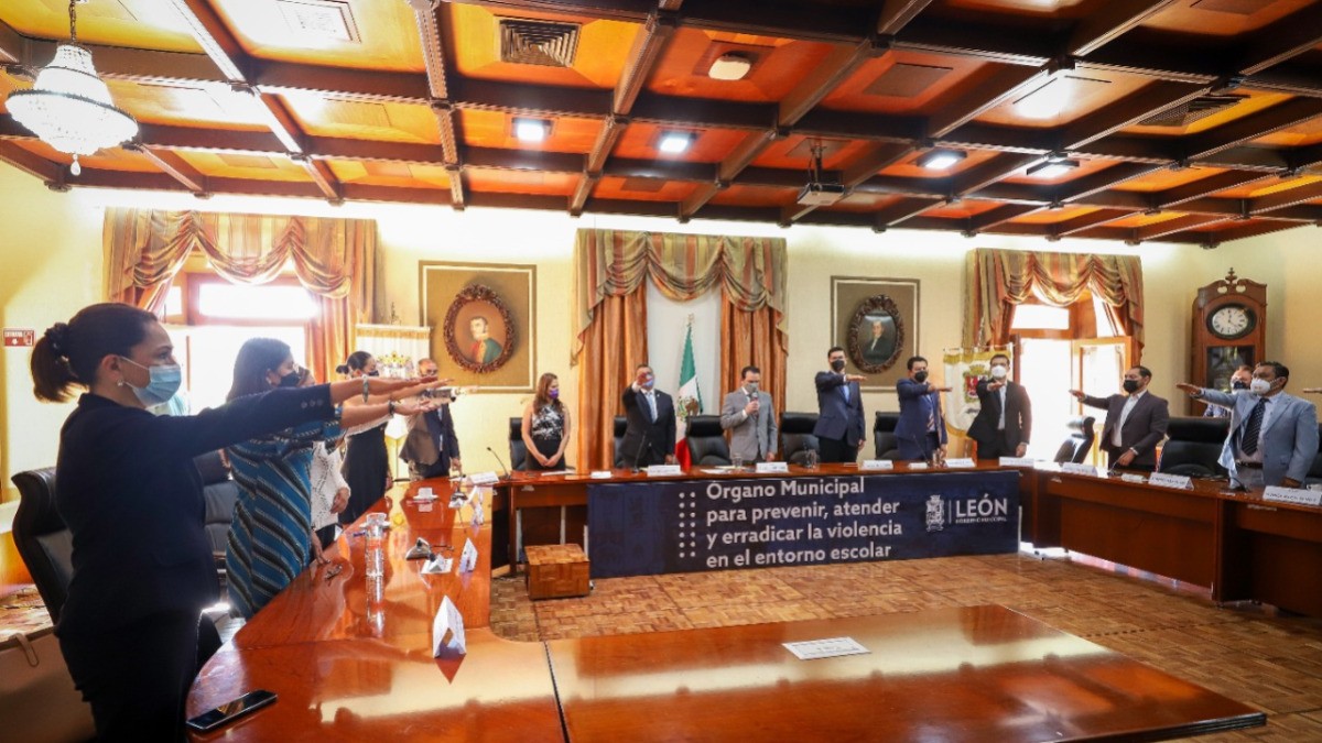 Se comprometen a eliminar la Violencia en el Entorno Escolar