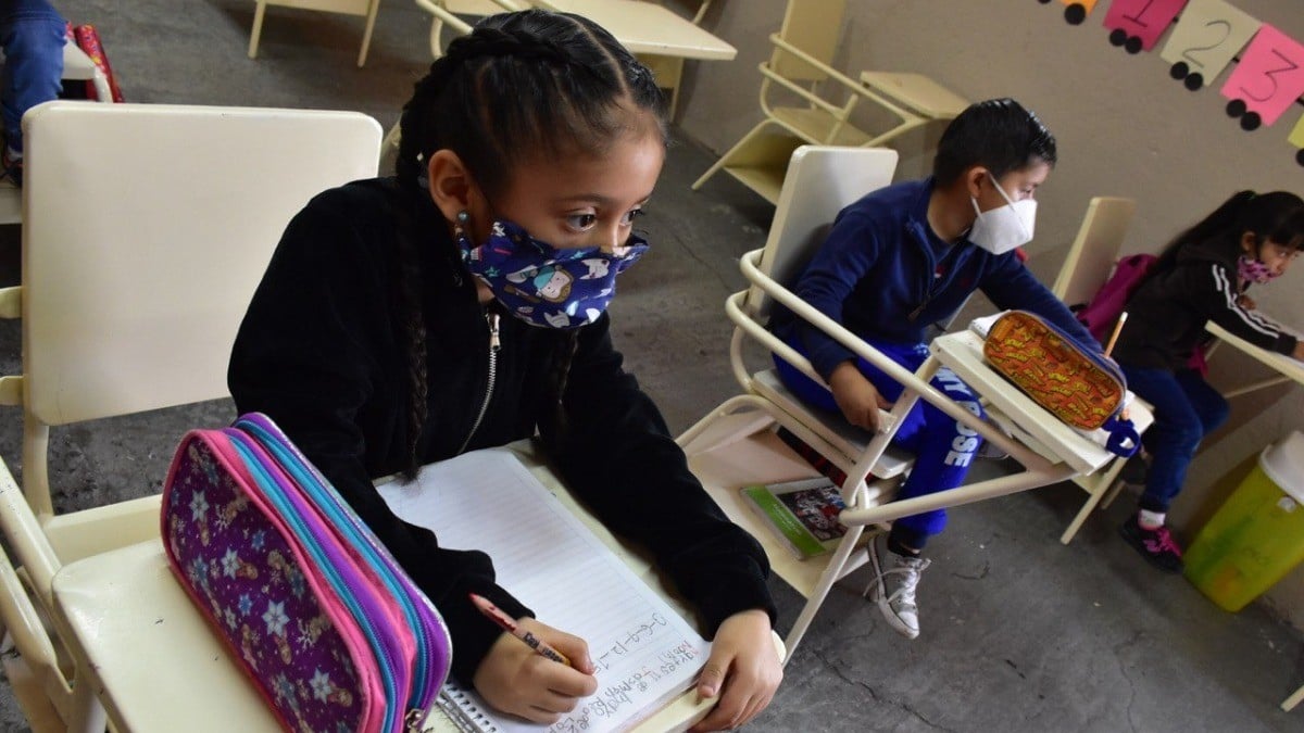 Recurso para Escuelas de Tiempo Completo se entregaría directamente a papás