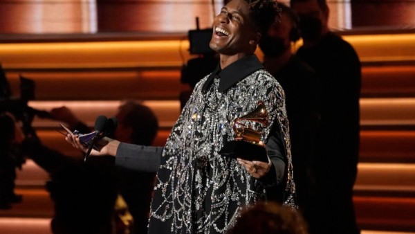 Jon Batiste, el gran ganador de los Grammy 2022