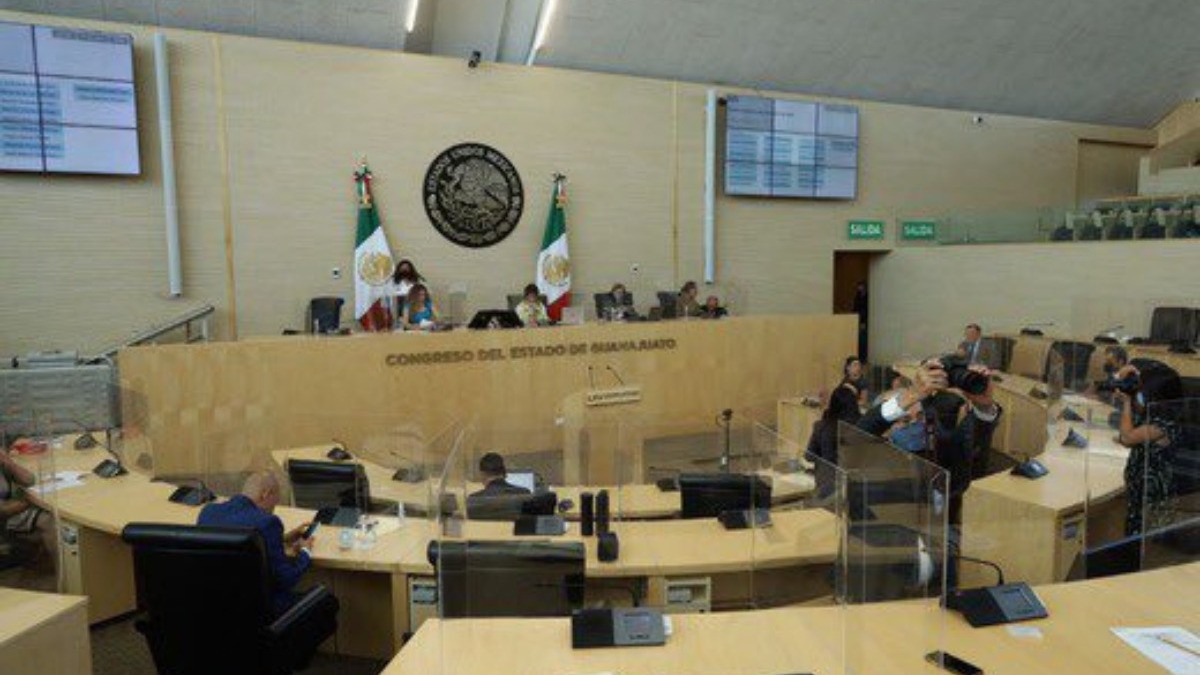 Avalan reforma a la ley de movilidad y creación de ‘Uber’ propiedad del gobierno