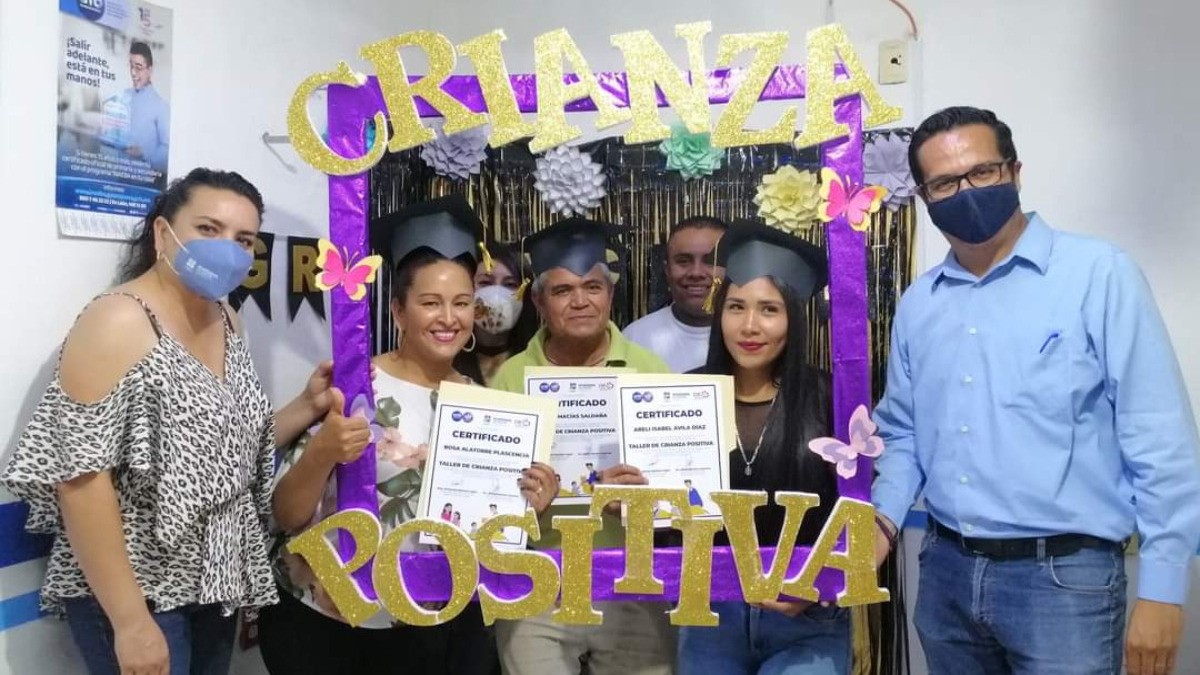 Cierra DIF Taller de Crianza Positiva