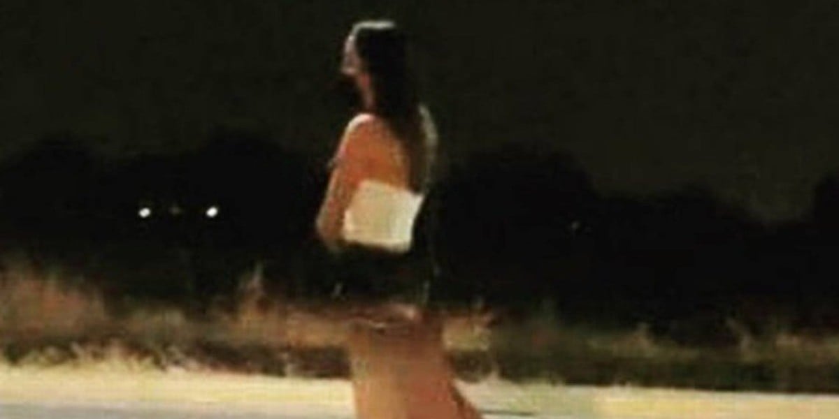 Revela video que Debanhi entró sola a motel