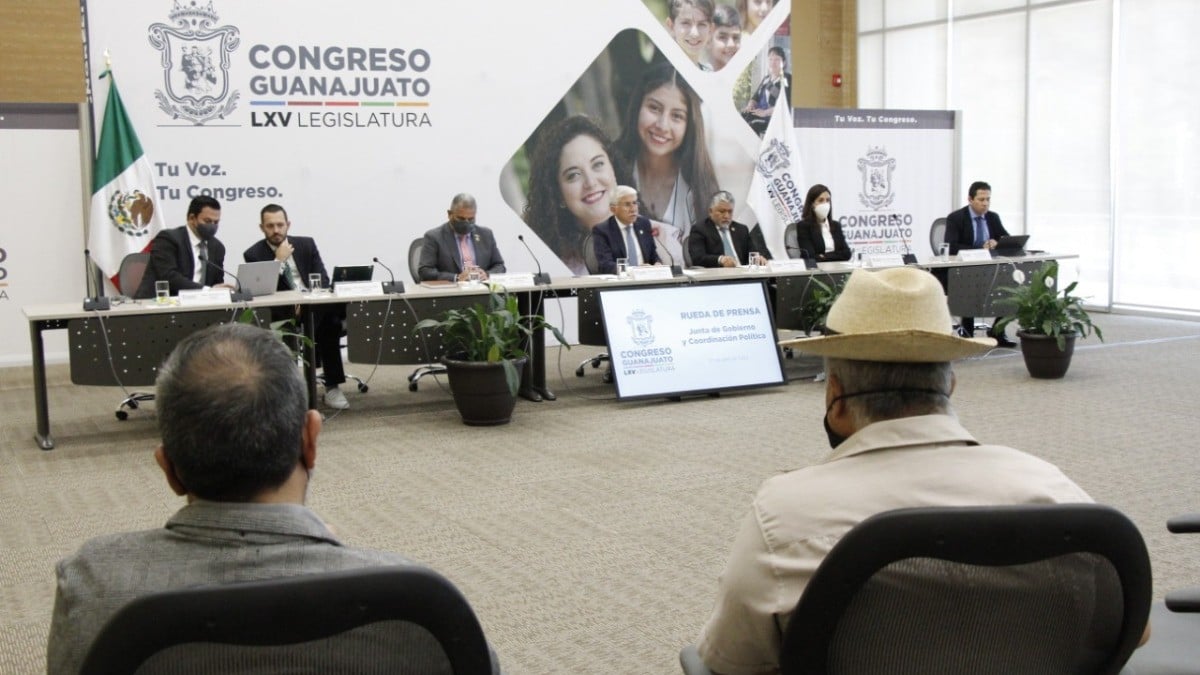 Diputados no logran acuerdo para destinar partida a comunidad LGTBIQ+