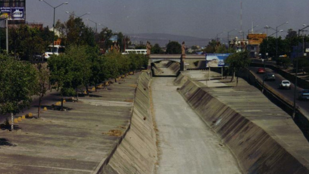 Ampliarán carril interior del Malecón del Río; ¡podrán circular dos autos!