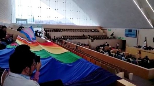 Presentan propuesta para poder modificar género en actas de nacimiento