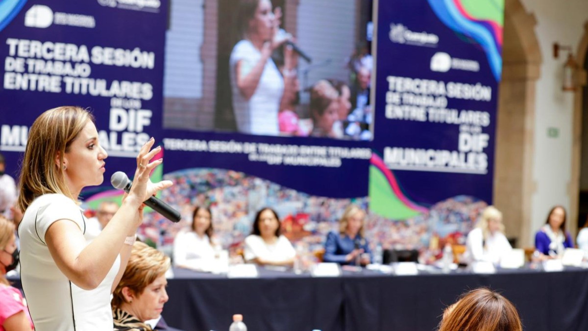 Presentan Alianza GUIA a 46 DIF municipales para trabajar por la vida en familia