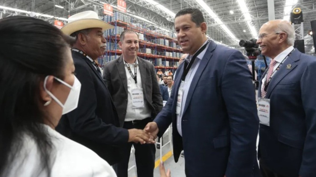 Invierte 16 mdd Macrohub Bajío de Grupo DEACERO en Villagrán