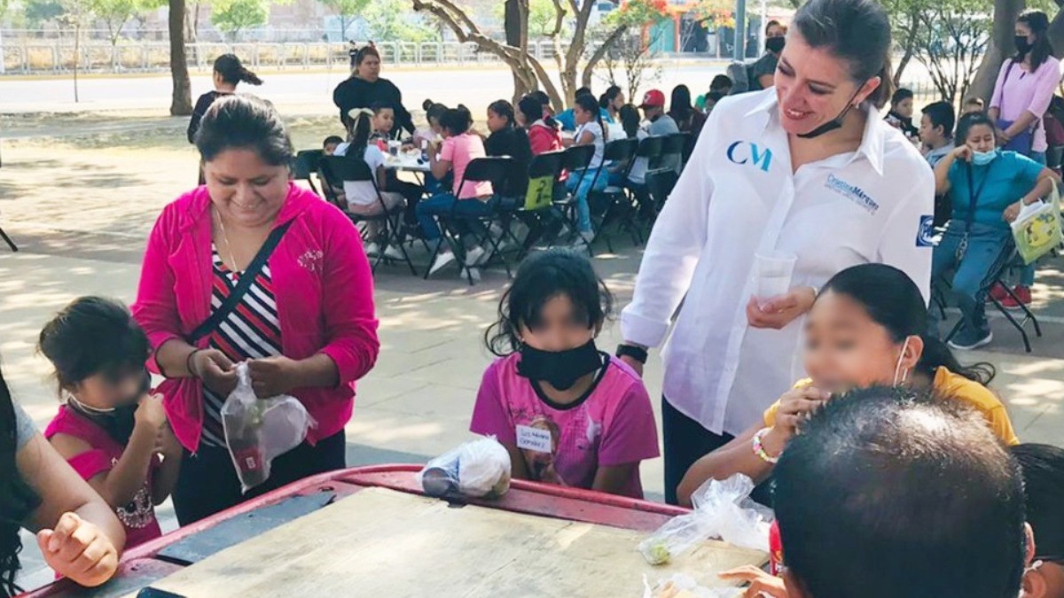 Celebran a niñas y niños del Distrito 6