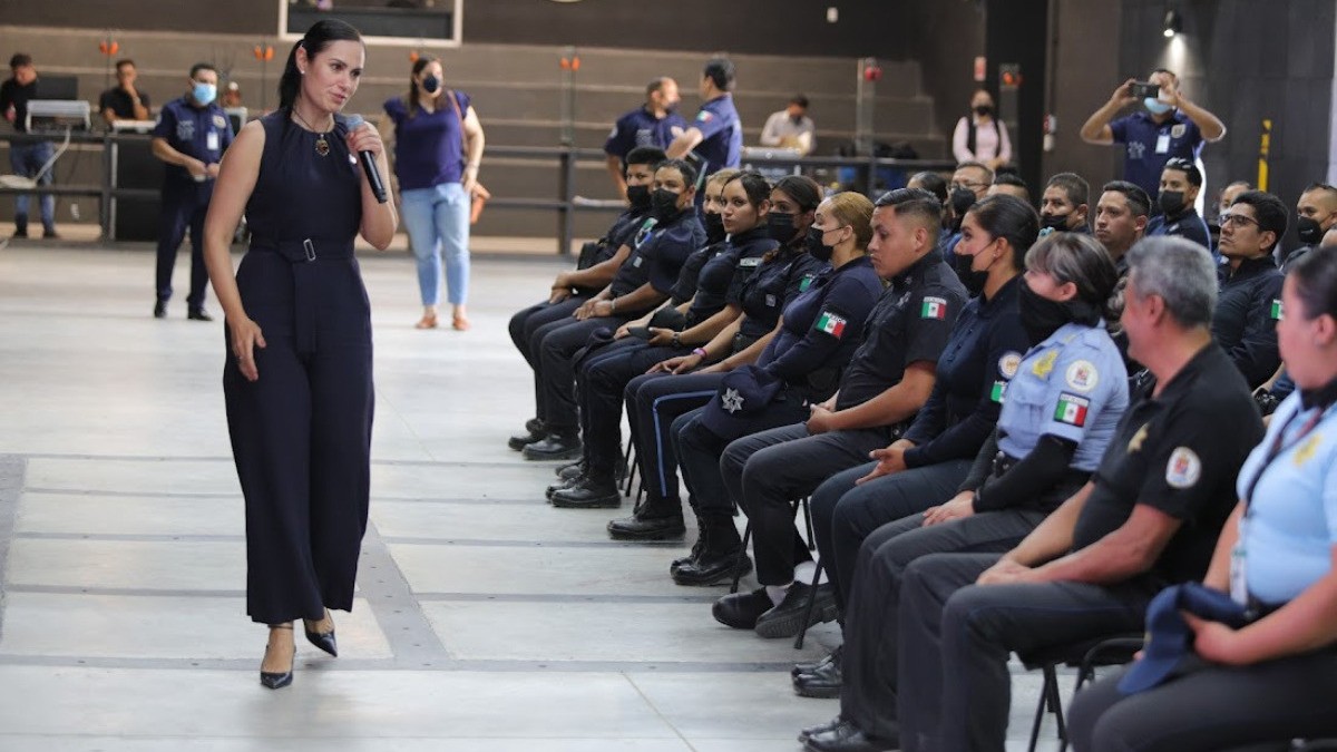 Dignifican prestaciones de policías en León