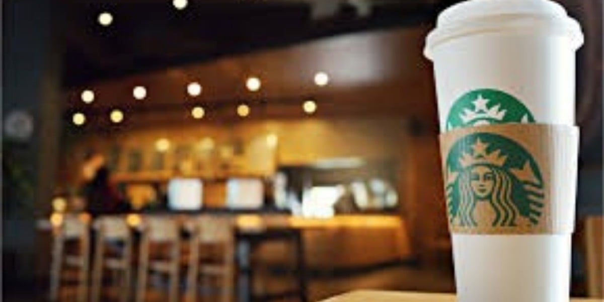 Starbucks reclama “frapuccino” a pequeñas cafeterías mexicanas
