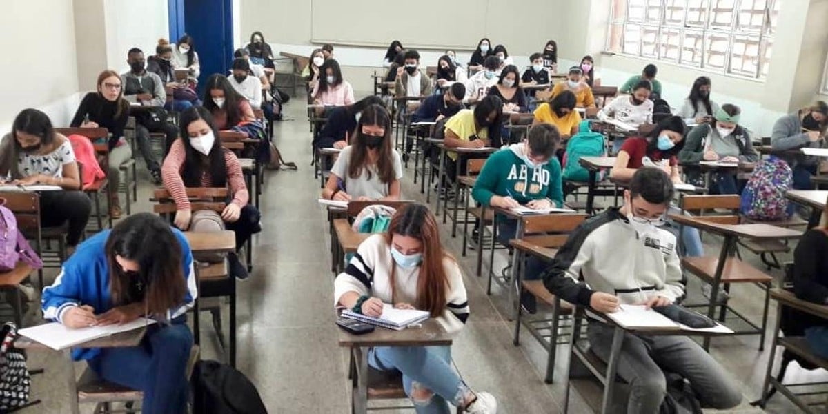 Buscan panistas acceso gratuito a universidades