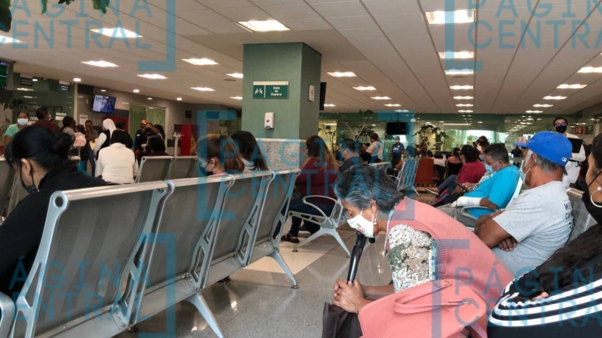 Médicos suplentes del IMSS exigen basificaciones