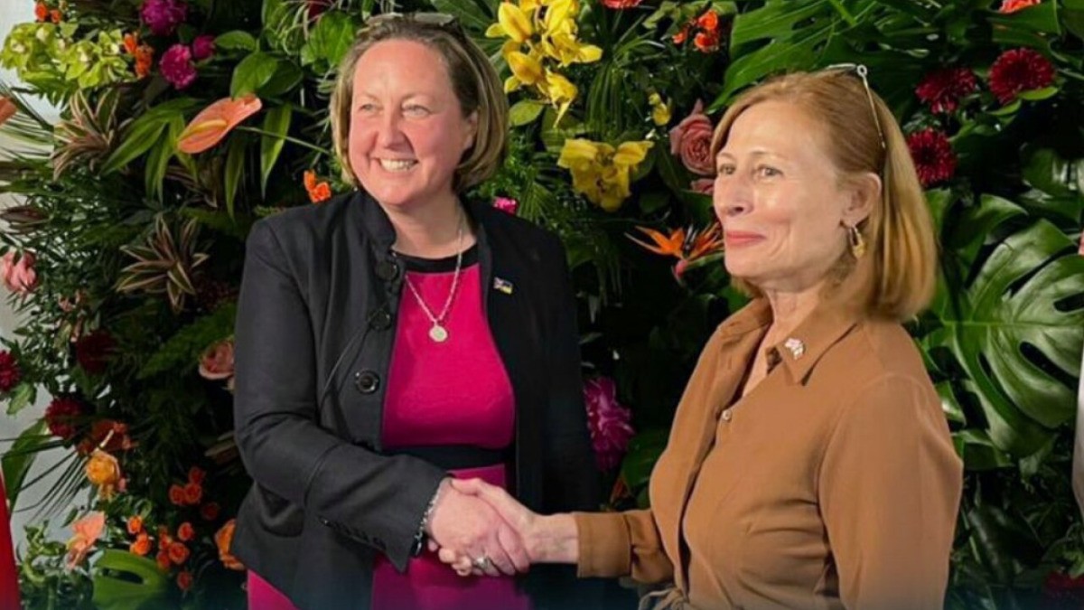 Tras Brexit, México inicia nuevo tratado de comercio con Gran Bretaña