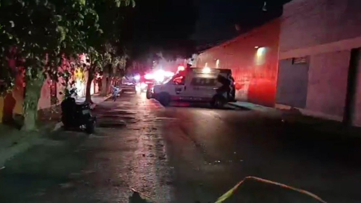 Comando masacra a 11 personas en dos bares de Celaya