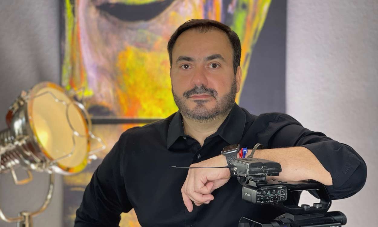 Bily Paredes da a conocer la vida de los artistas