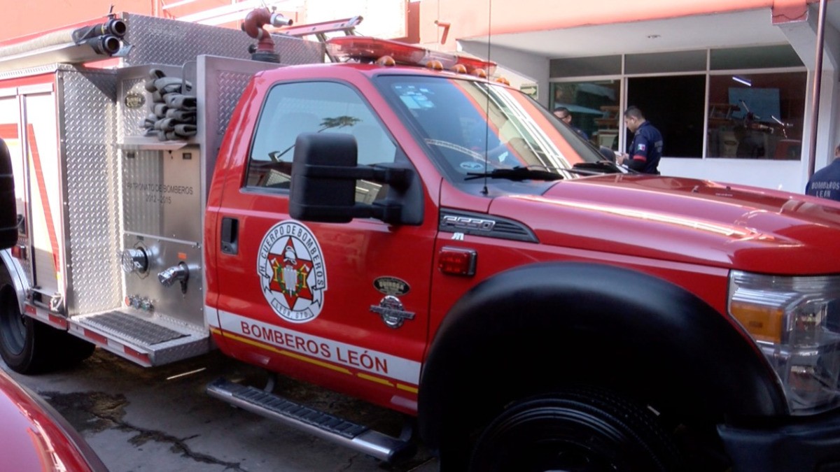 Comprarán dos camionetas equipadas para los Bomberos