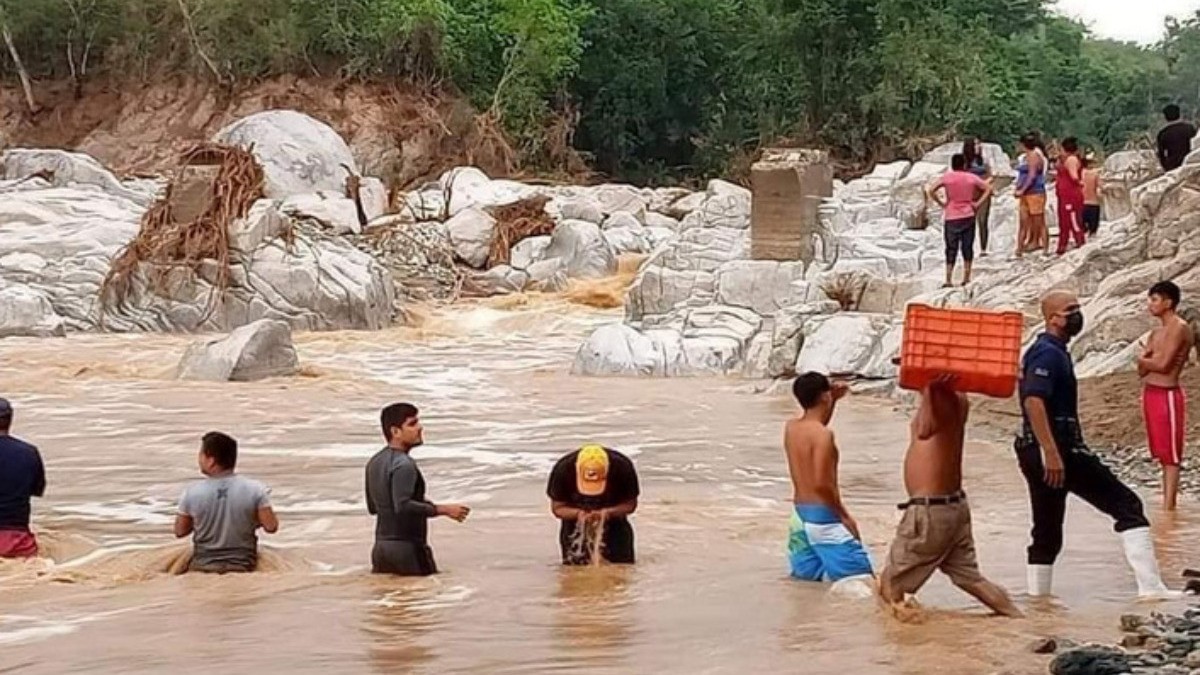 Hay 11 muertos y 33 desaparecidas por Agatha
