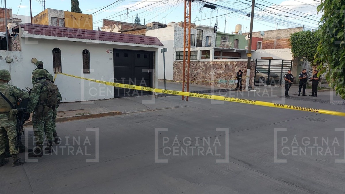 Hombre en muletas enfrenta cuarto ataque en Cumbres de la Pradera