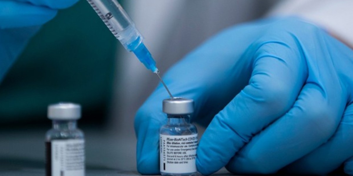 Aprueba Estados Unidos vacuna Pfizer para menores de 5 años