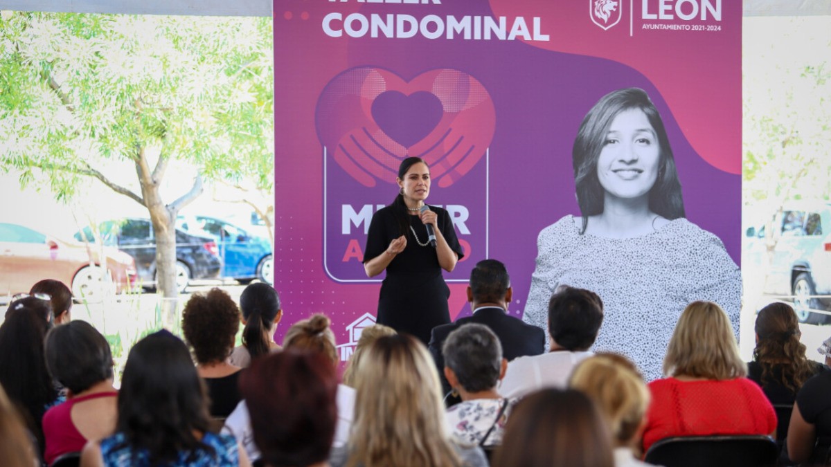 Capacitan a mujeres para promover seguridad en condominios