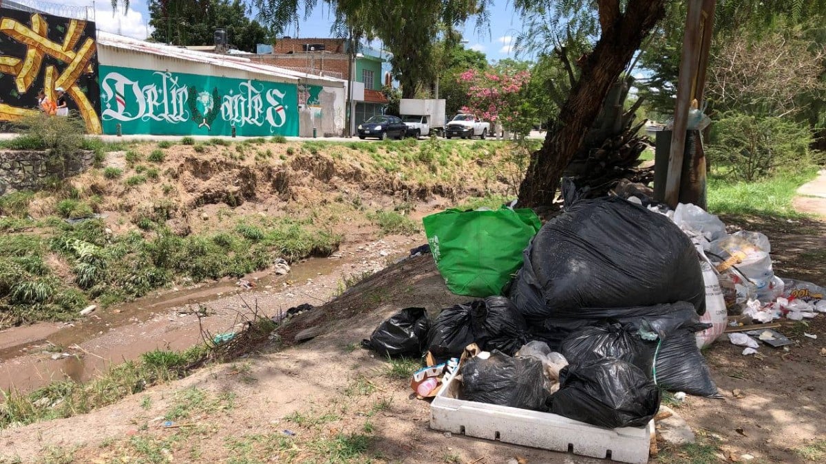 Trabaja Protección Civil para prevenir pérdidas por anegaciones; ¡no tires basura en la calle!