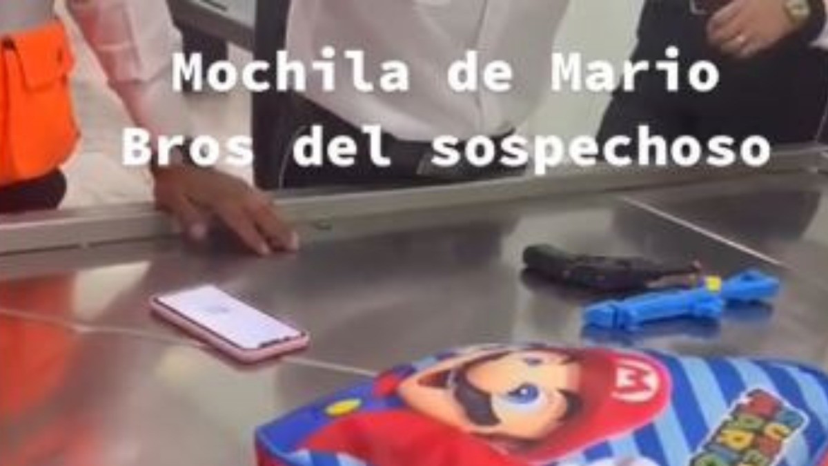Le revisan a niño pistola de juguete en aeropuerto